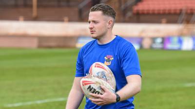 BOTTEN EXTENDS STAY AT THE BULLS