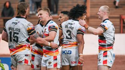 SIX TRIES SEAL A RETURN TO WINNING WAYS